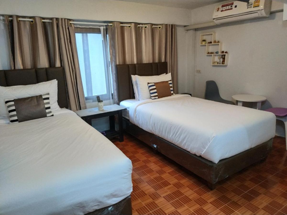 Hotel Acozyposhtel à Bangkok Extérieur photo