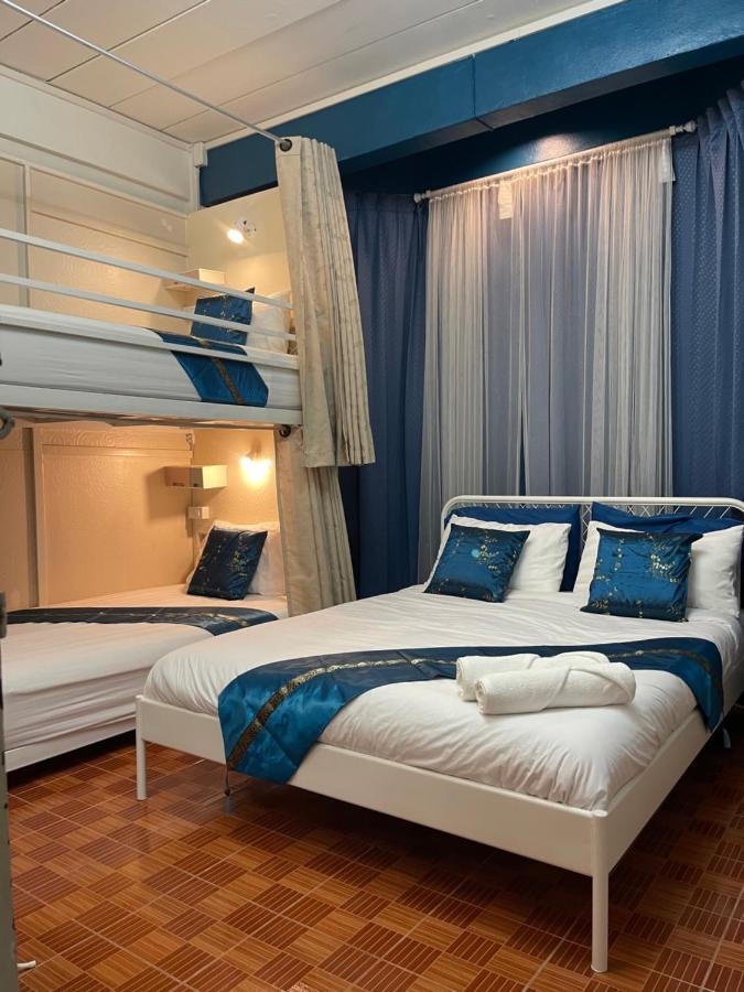 Hotel Acozyposhtel à Bangkok Extérieur photo