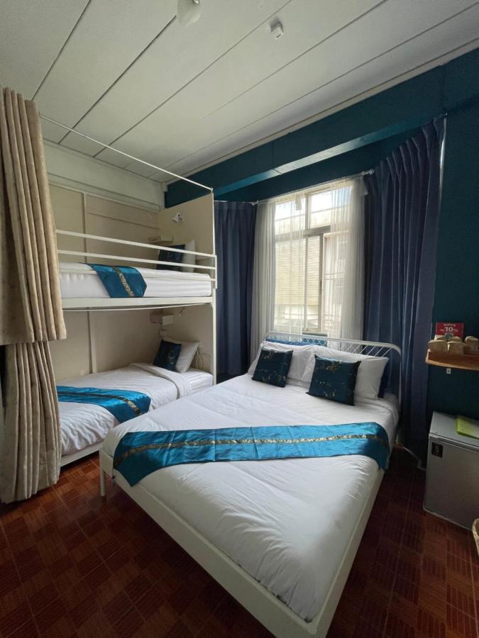 Hotel Acozyposhtel à Bangkok Extérieur photo