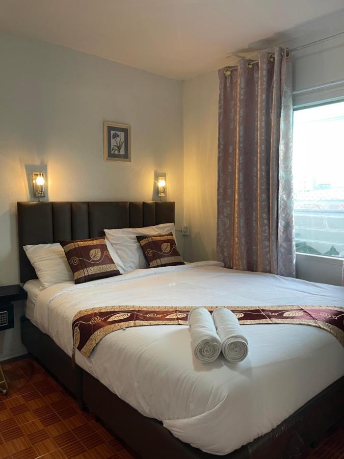 Hotel Acozyposhtel à Bangkok Extérieur photo