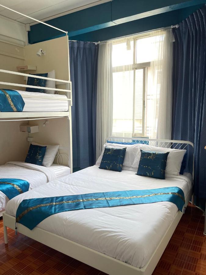 Hotel Acozyposhtel à Bangkok Extérieur photo