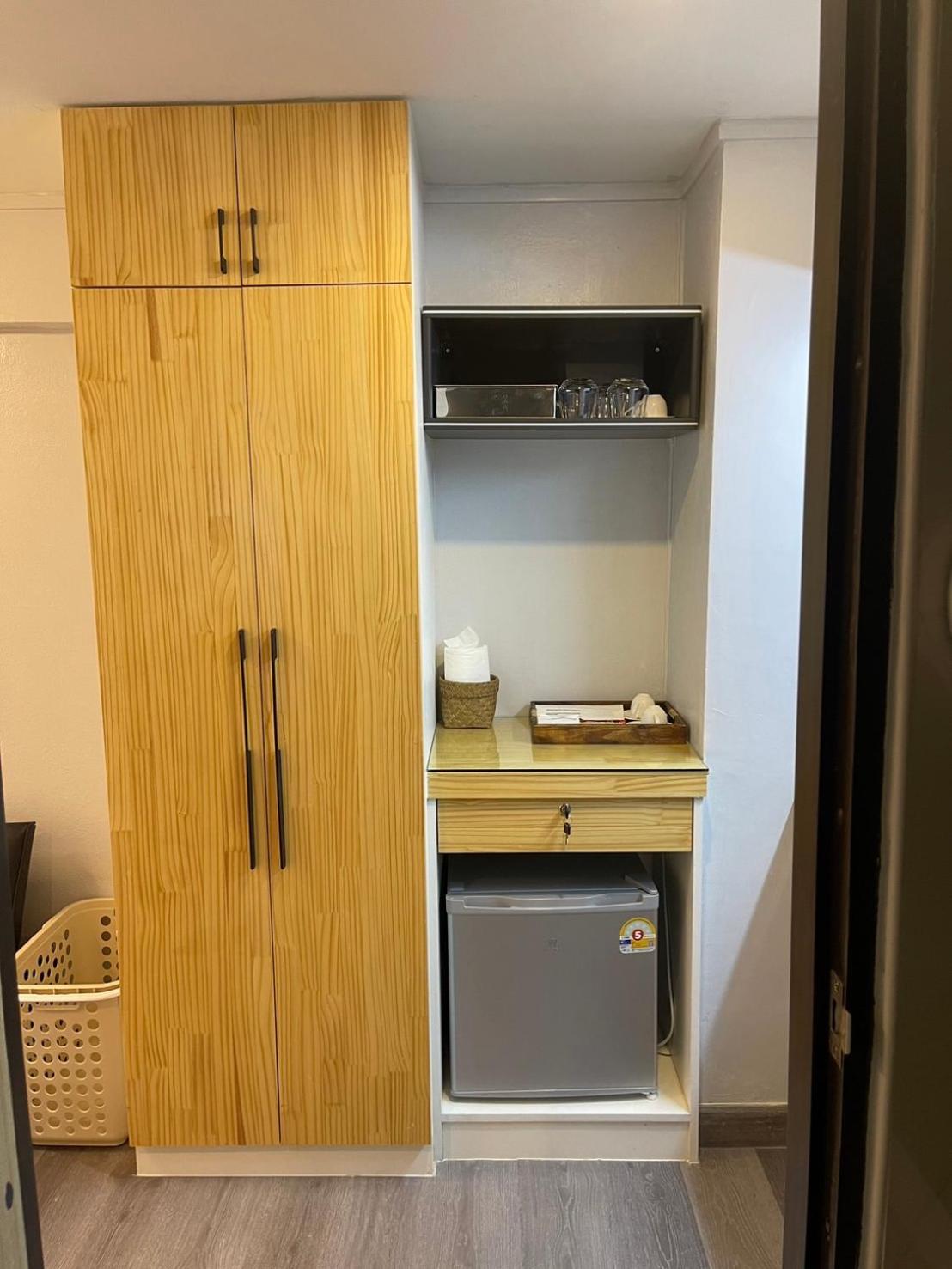 Hotel Acozyposhtel à Bangkok Extérieur photo